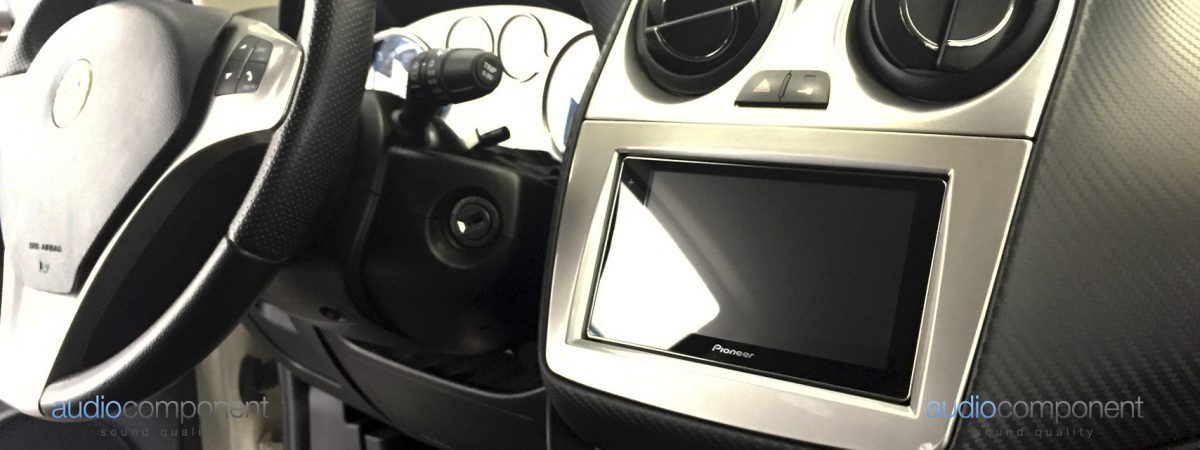 GPS para coche con la tecnología CarPlay disponible en Audio Component. 20 años de experiencia en mejorar los vehículos 